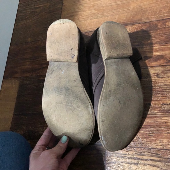 “Peasant” boots - Picture 8 of 9